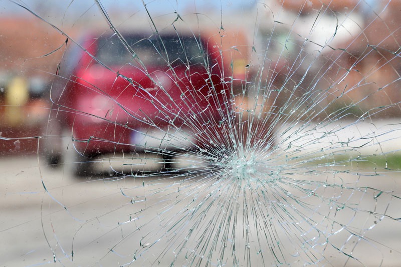 Broken Windshield? Your Auto Insurance in Hudson, NY Can Help