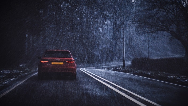 Driving at Night: Checks and Tips for Driving in the Dark